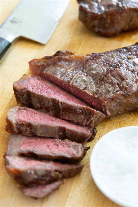 best way to cook strip steak on grill